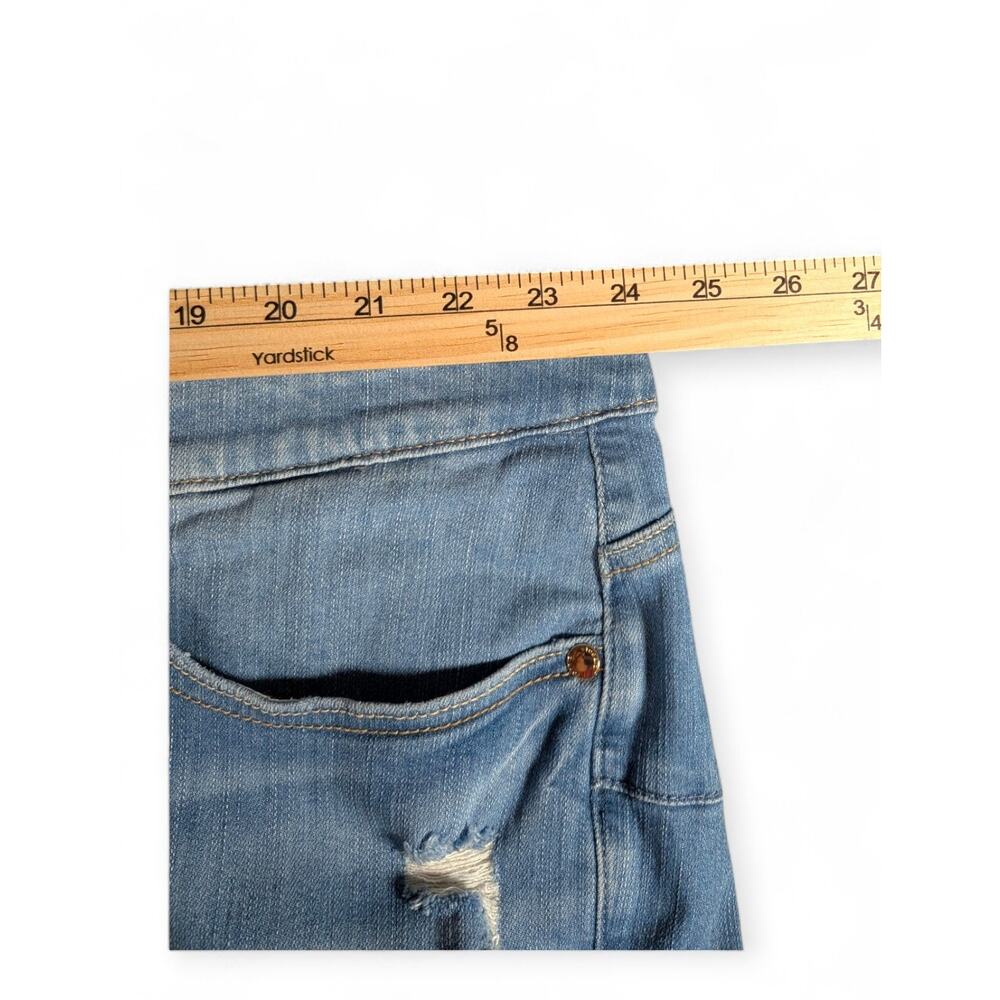 Torrid Bombshell Skinny Jeans 28R NWT Button Fly Light Wash Distressed Plus Size - Picture 9 of 9